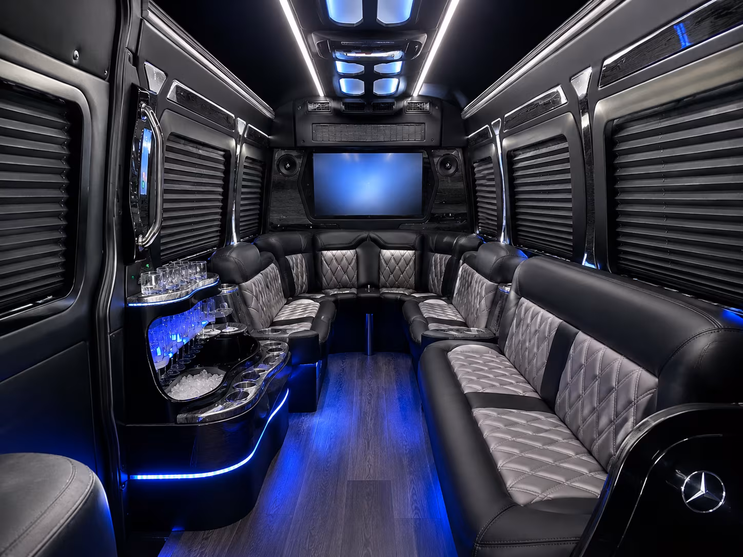 bus rental options for sioux city trips