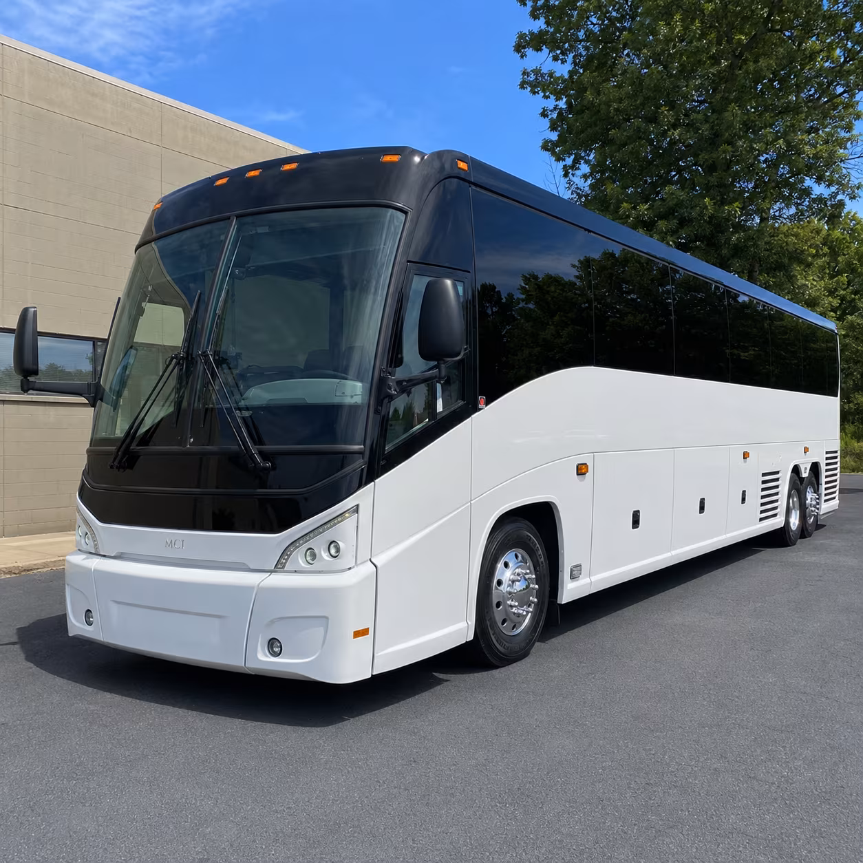 corporate shuttles between sioux city and omaha eppley airfield oma
