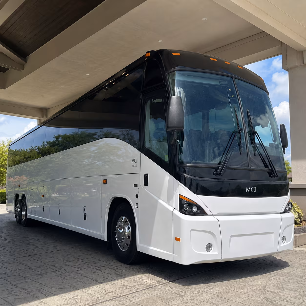 nebraska cornhuskers football shuttles from sioux city to lincoln