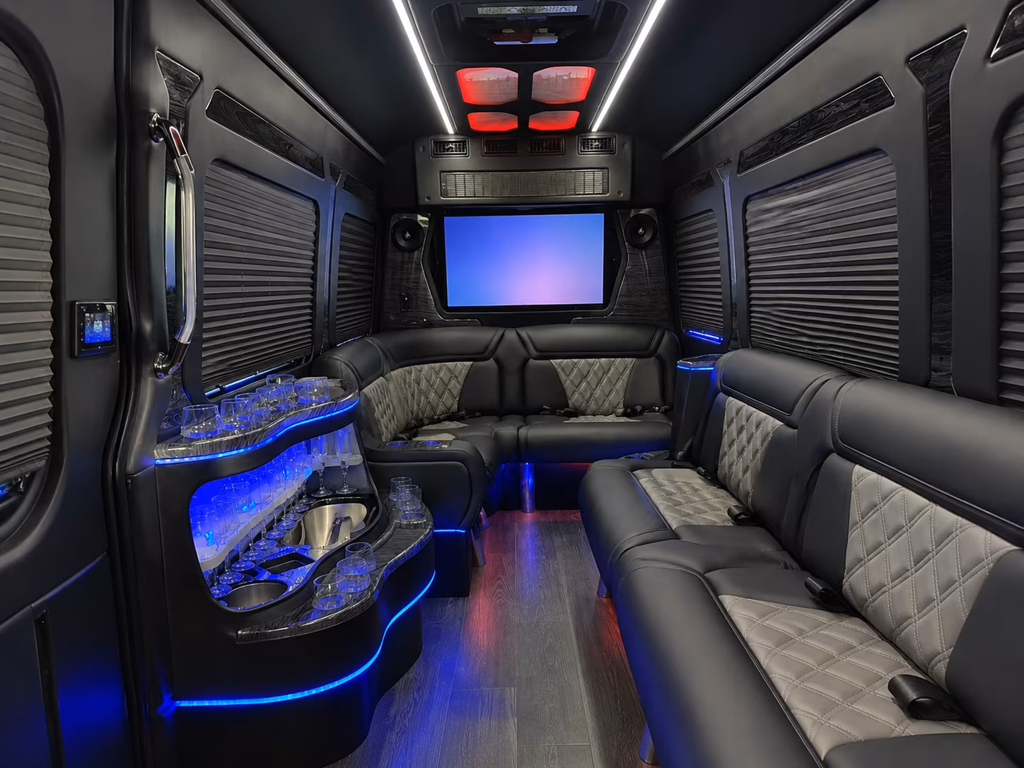 prom homecoming and graduation transportation in sioux city
