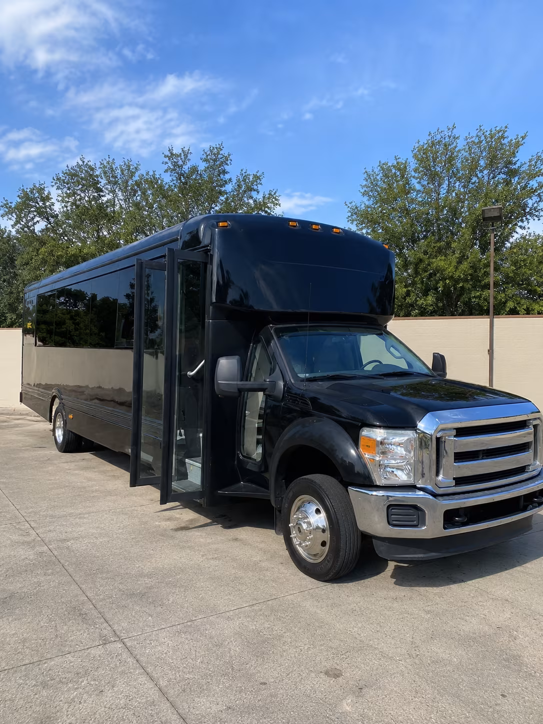 sioux city 20 passenger party bus